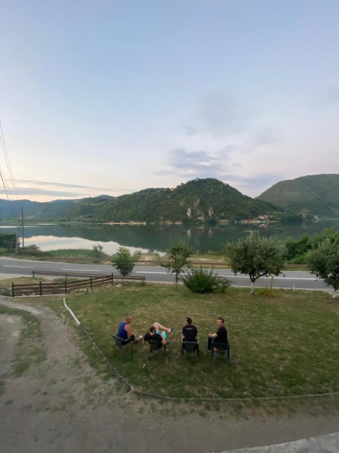 Dijanin Konak Zvornik Luaran gambar